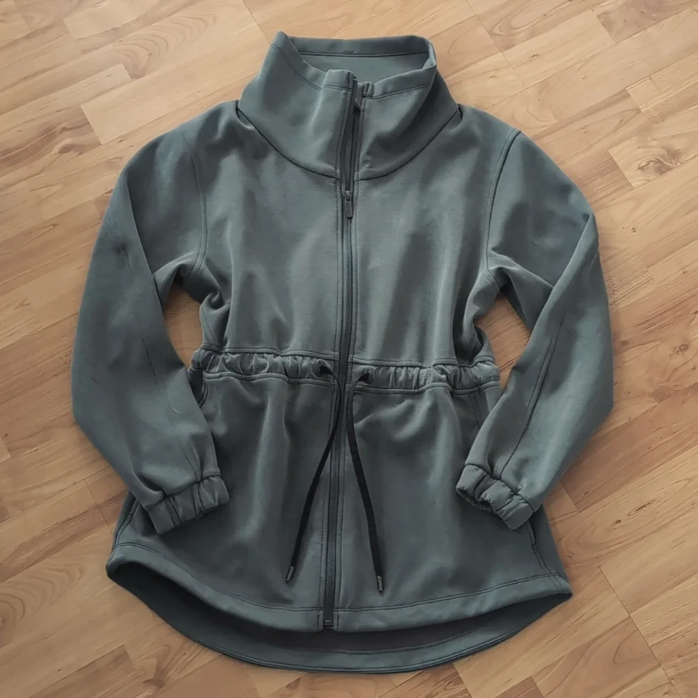 NWOT Lululemon Softstreme Cinch-Waist Jacket Smoked Spruce SKSR 6 8